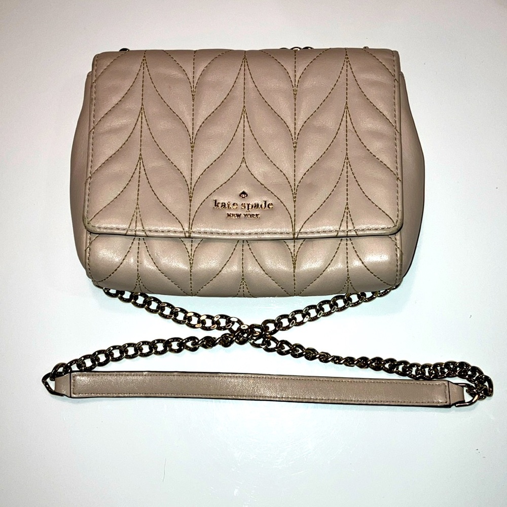 Kate Spade Beige Quilted Crossbody Shoulder Convertible Bag with Chain Strap - Picture 5 of 13